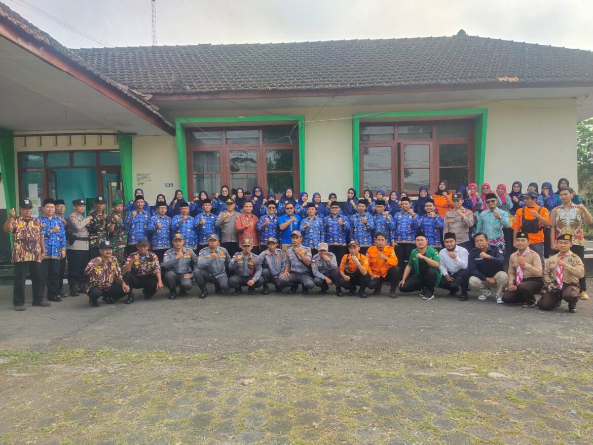 Tema “Pancasila Jiwa Pemersatu Bangsa Menuju Indonesia Emas” Kecamatan Manonjaya Gelar Upacara Harlah Pancasila 2024