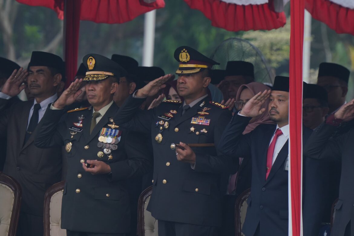 Danrem 051/Wkt Menghadiri Upacara Hari Lahir Pancasila 1 Juni 2024 Tingkat Kabupaten Bekasi