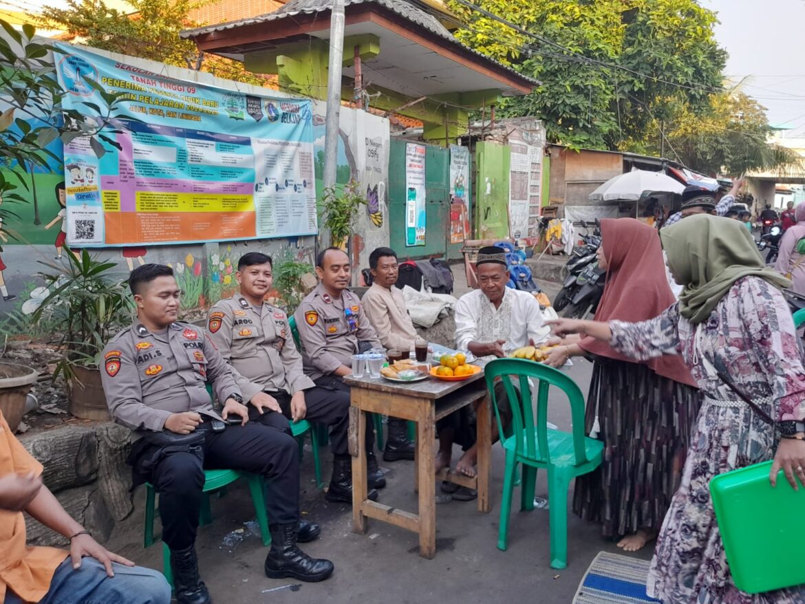 Unit Samapta Polsek Johar Baru Sambangi Warga Binaannya