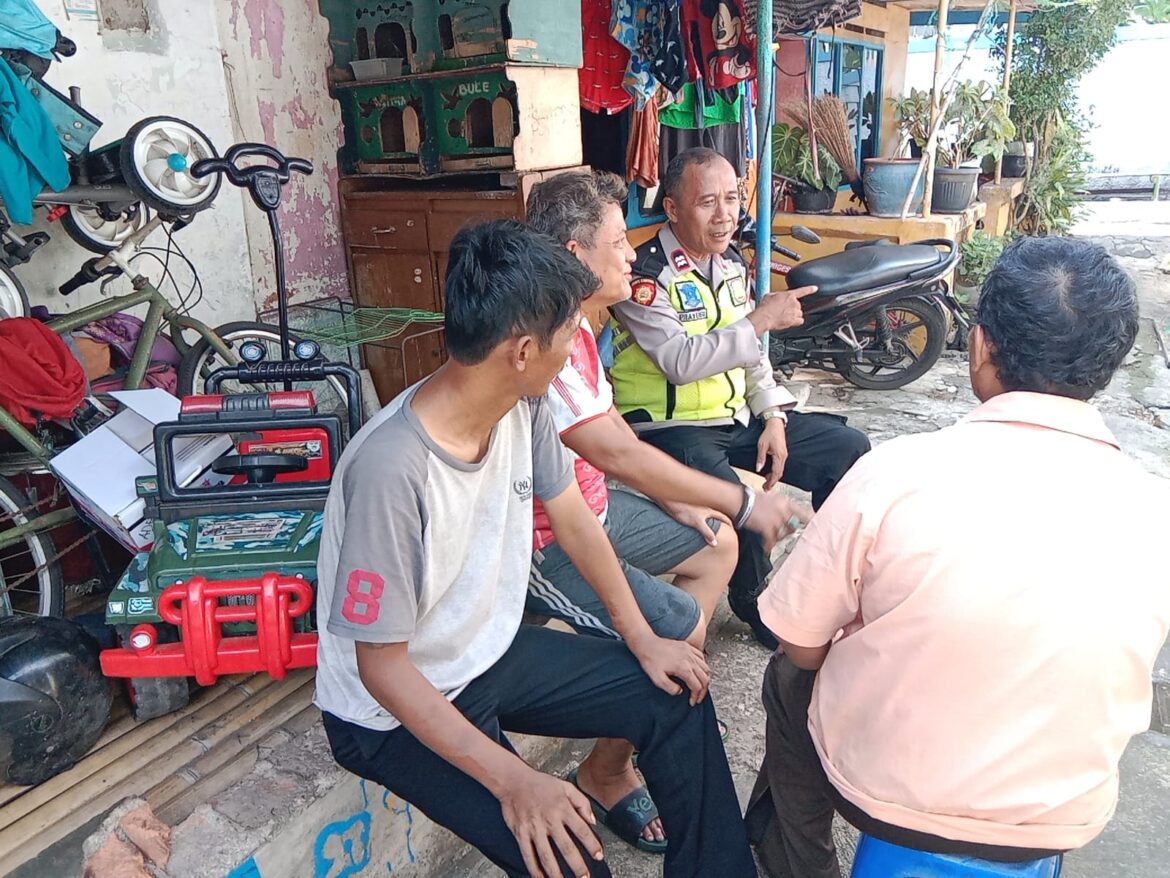 Aiptu Prayogo Sambangi Pemukiman