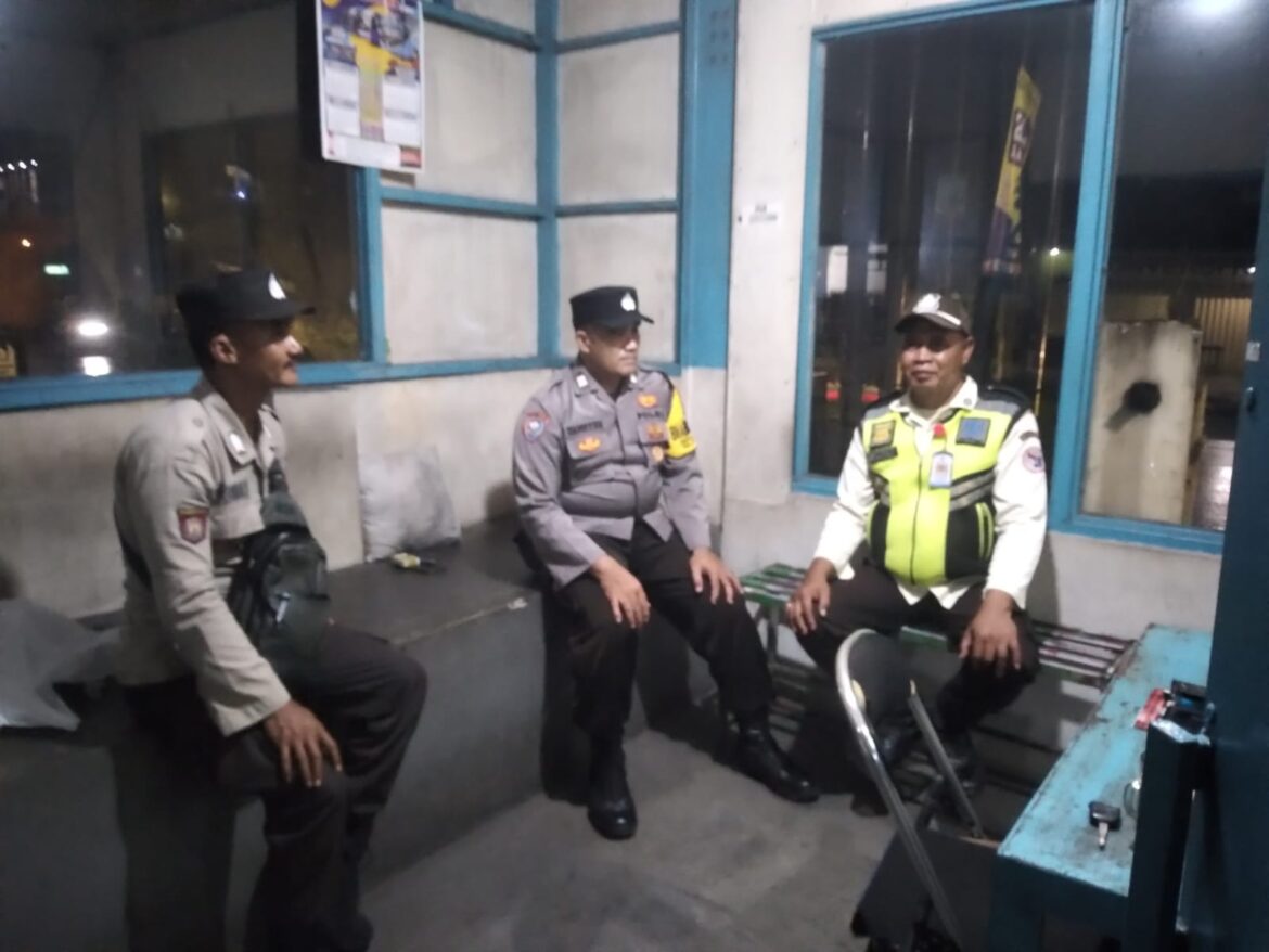 Cegah Tindak Kriminalitas di Malam Hari, Polsek Cijeungjing Polres Ciamis Intens Patroli Biru