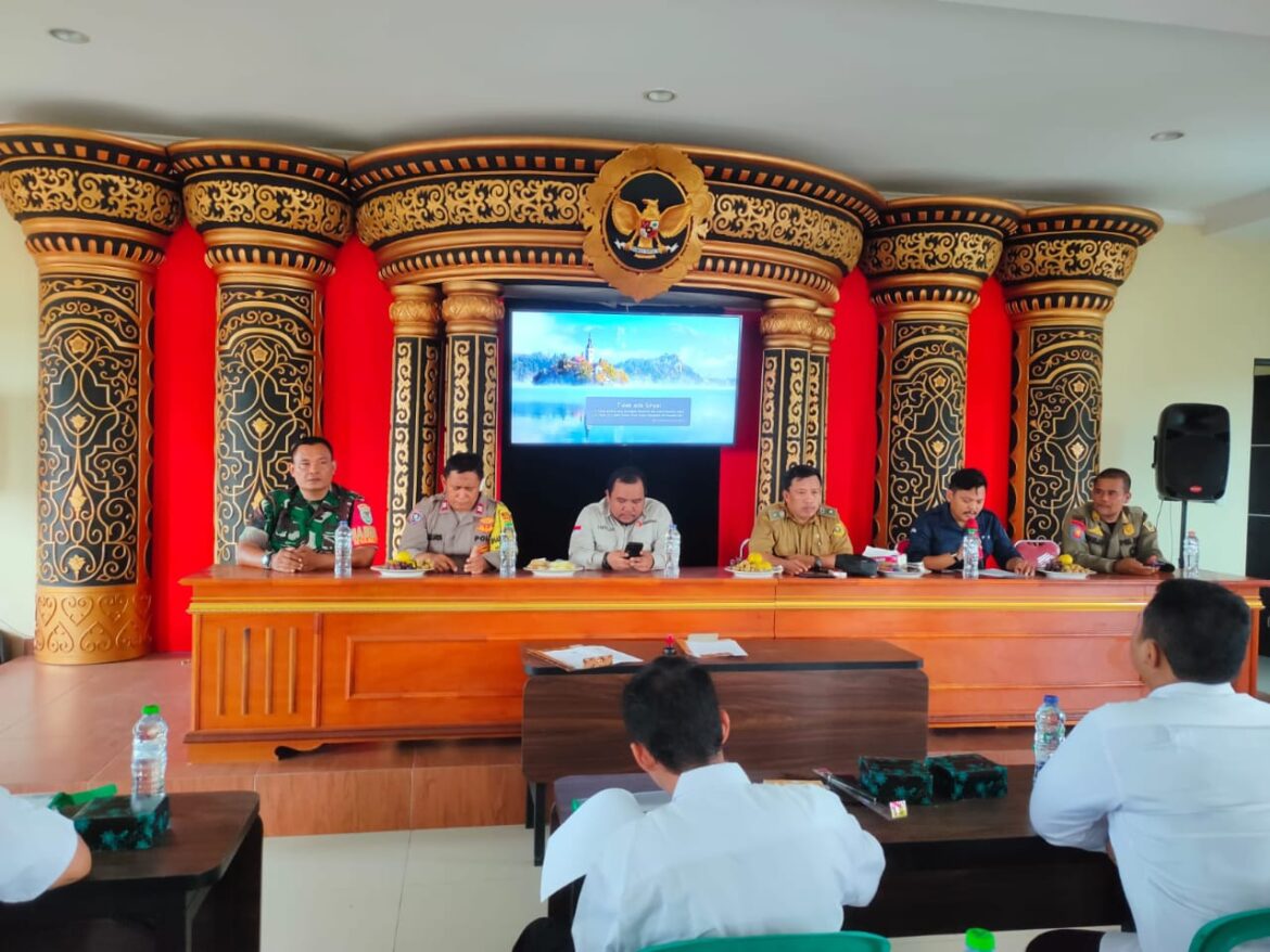 GIAT BIMTEK DAN PELANTIKAN CALON PETUGAS PANTARLIH PILKADA THN. 2024 TINGKAT DESA