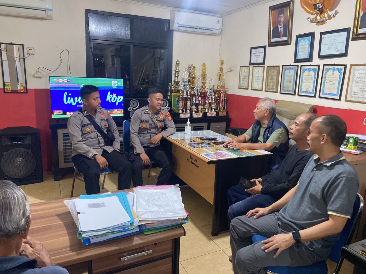 Sambang Sekretariat Rw 09 Rawasari