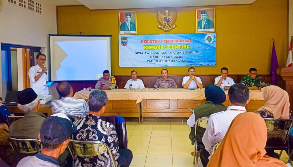 Polsek Kawali Polres Ciamis Ikut Muades Rembuk Stunting di Desa Awiluar Lumbung