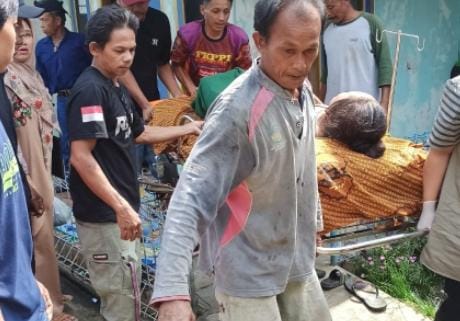 Polsek Panumbangan Polres Ciamis Datangi TKP Tabung Gas Meledak di Rumah Warga