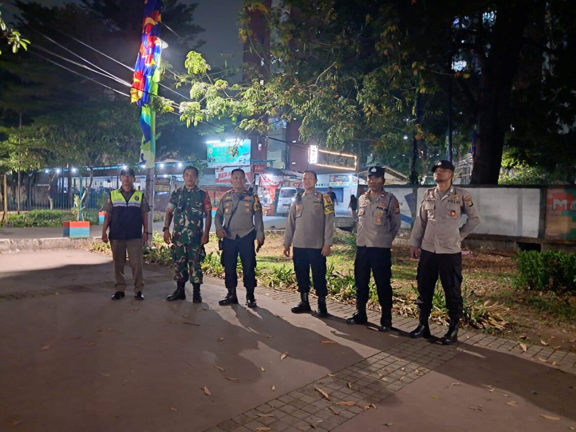Polsek Kemayoran Melaksanakan Kegiatan Patroli Dialogis Bersama 3 Pilar