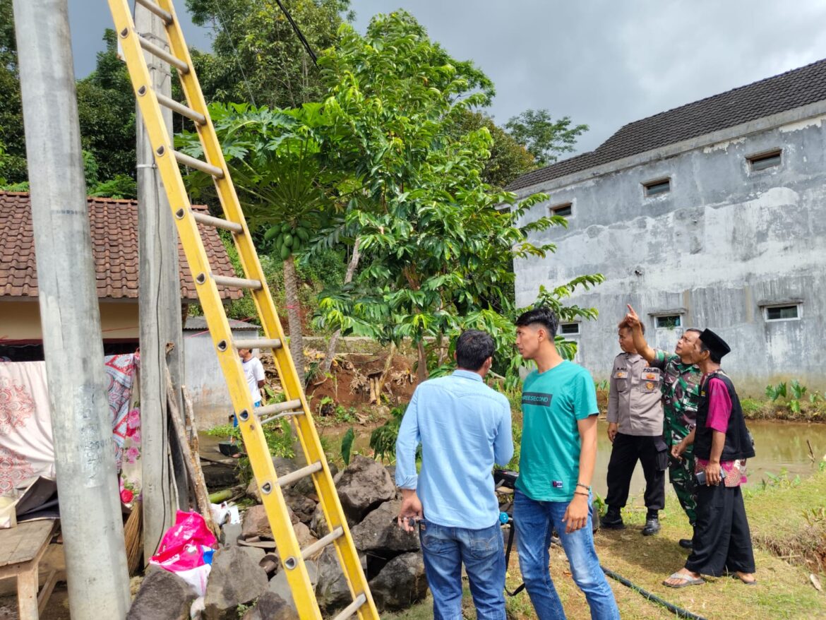 Nenek Tersengat Listrik Polsek Ciamis Bertindak Cepat Tangani Kejadian