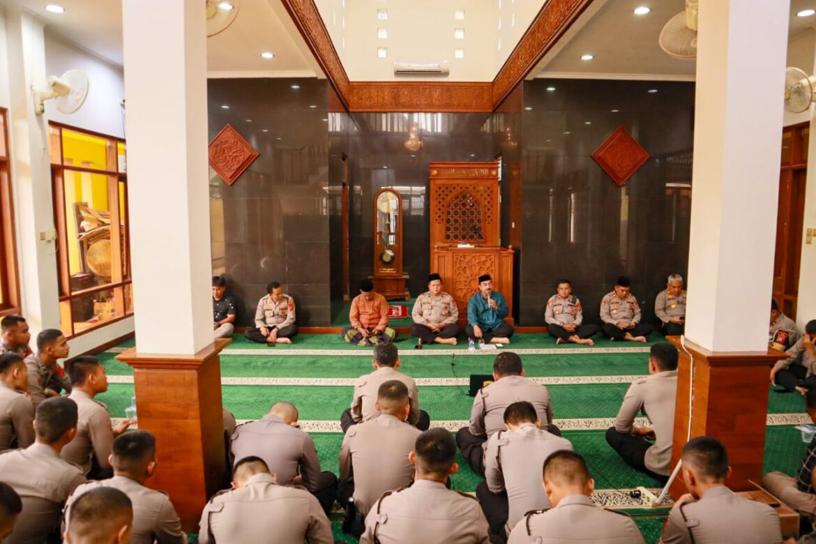Binrohtal Anggota Polres Ciamis Membangun Keimanan dan Ketaqwaan Kepada Allah SWT