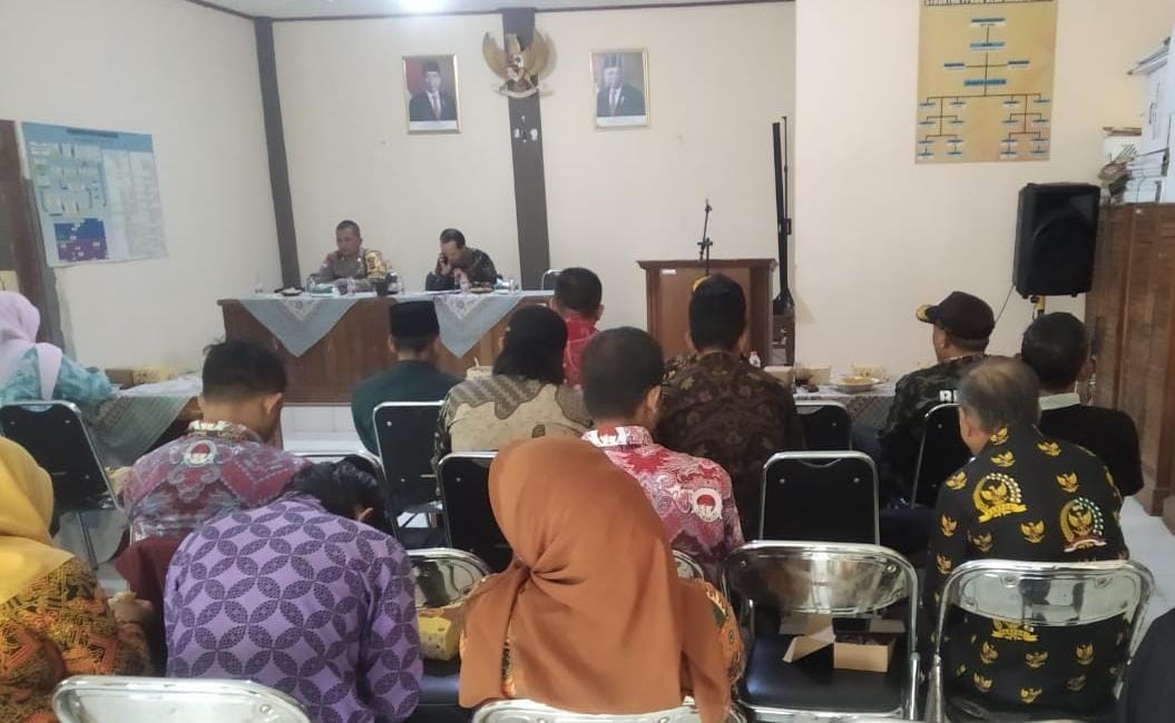 Polsek Cijeungjing Datang Sampaikan Himbauan Kamtibmas di Rakor Linsek Tingkat Kecamatan