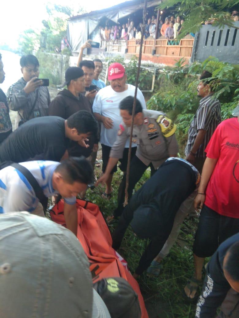 Polsek Jasinga Lakukan Olah TKP Terkait Penemuan Mayat Tanpa Identitas di Jembatan Cidurian, Diduga Korban Bunuh Diri