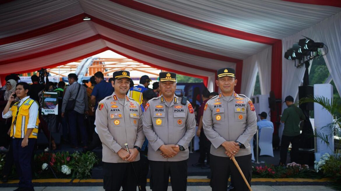Pengamanan Kunker Wakil Presiden RI Resmikan Tol Cimanggis-Cibitung, Polri dan TNI Bersinergi dalam Menjaga Ketat Situasi dan Kondisi Wilayah Sekitar