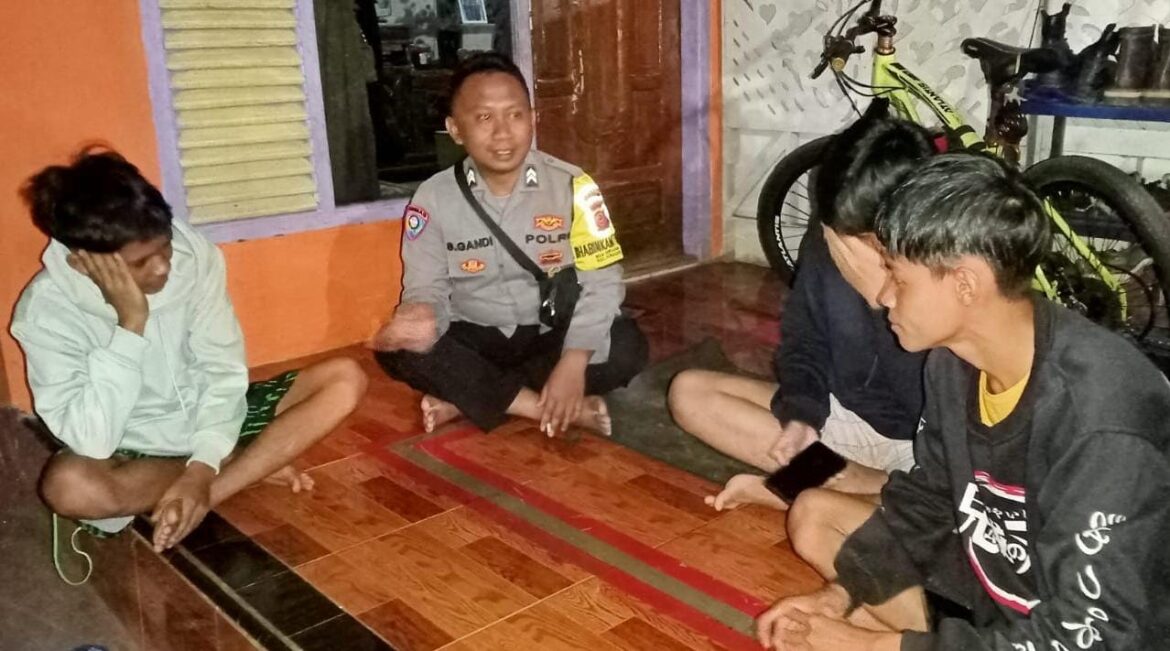 Perkuat Sinergitas, Polsek Sukadana Polres Ciamis Koorkom ke Warga Desa Sukadana