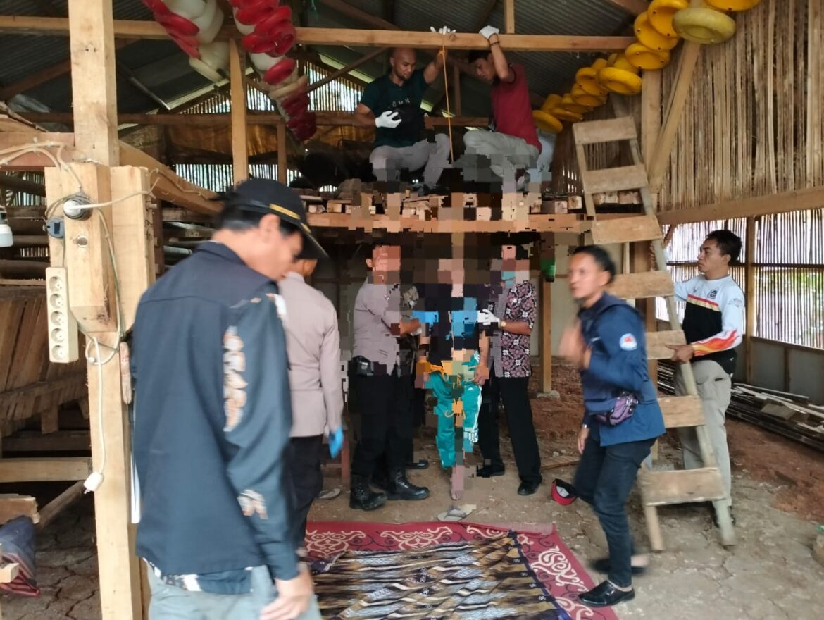 Polsek Cisaga dan Tim Identifikasi Polres Ciamis Gerak Cepat Tangani Temu Mayat Gantung Diri