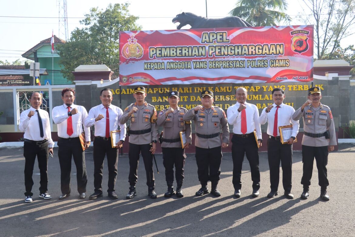 Ungkap Kasus Kurang dari 1×24 Jam 5 Anggota Polsek Panumbangan Terima Penghargaan