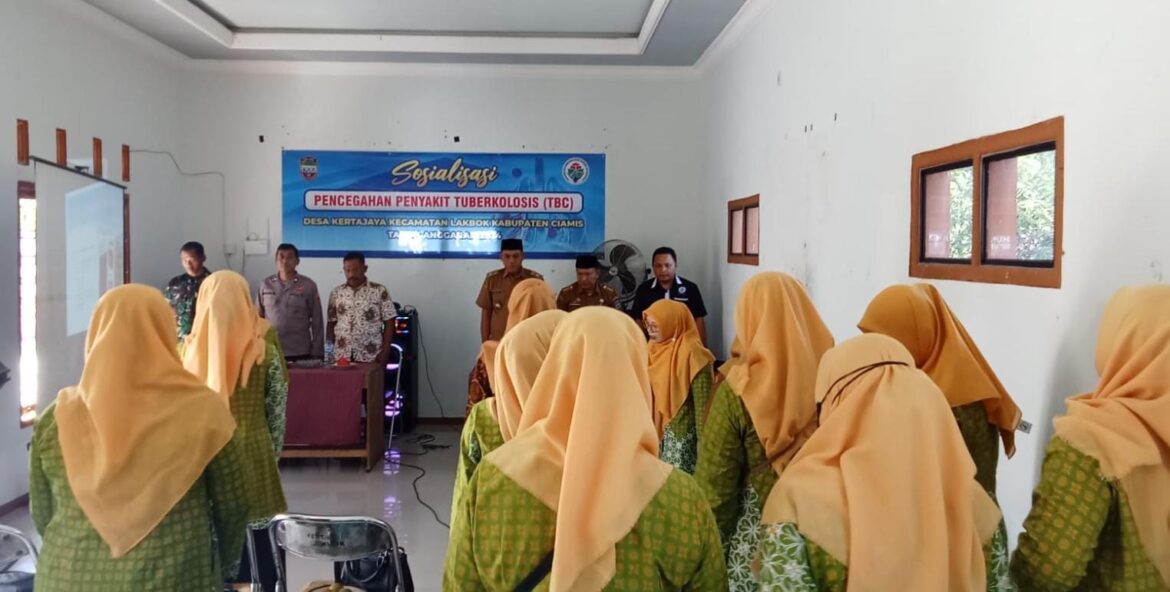 Polsek Lakbok Polres Ciamis Hadiri Sosialisasi Pencegahan Bahaya TBC ke Kader Desa Kertajaya