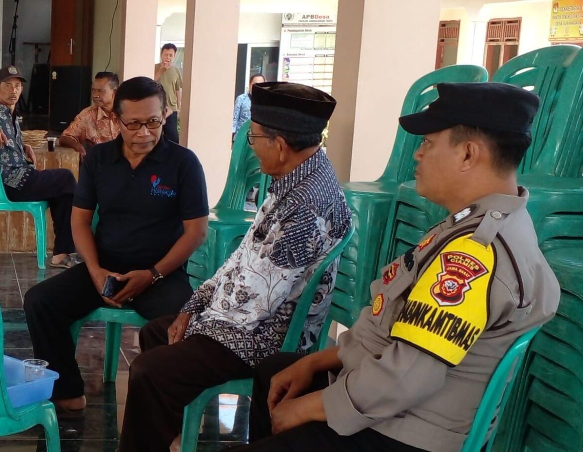 Jaga Kondusifitas, Polsek Lakbok Polres Ciamis Koorkom ke Warga Desa Sukanagara