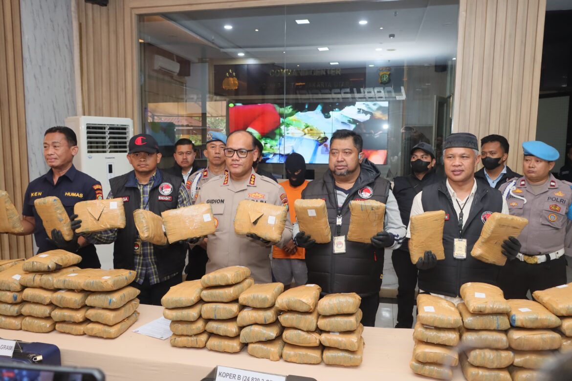 Polres Metro Jakarta Utara Gagalkan Peredaran Ganja Seberat 77 Kg