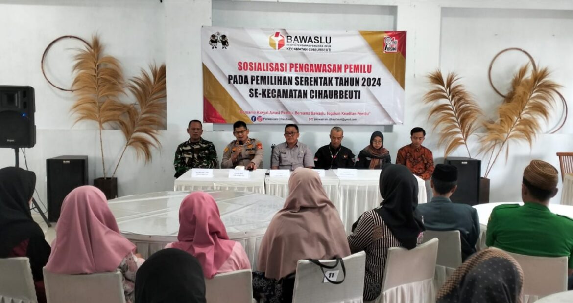 Kapolsek Cihaurbeti Polres Ciamis Hadiri Forum Warga dan Sosialisasi Partisipatif Pilkada 2024