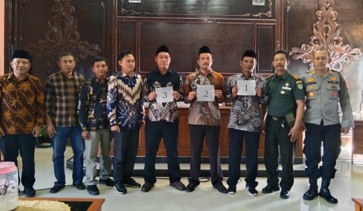 Polsek Lakbok Bersiaga Saat Proses Undian Nomer Urut Calon PAW Kades Tambakreja