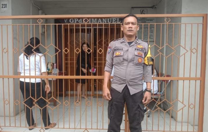 Antisipasi Gangguan Kamtibmas, Polres Ciamis Siagakan Personel PAM di Gereja Pantekosta Ciamis