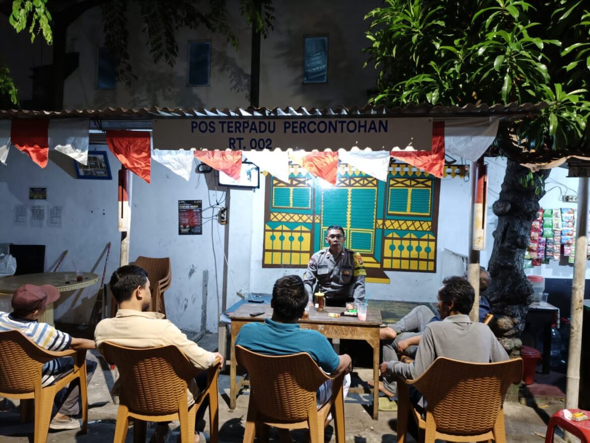 Aiptu Suratmin Dorong Partisipasi Warga RW.03 Kedoya Selatan dalam Menjaga Kamtibmas