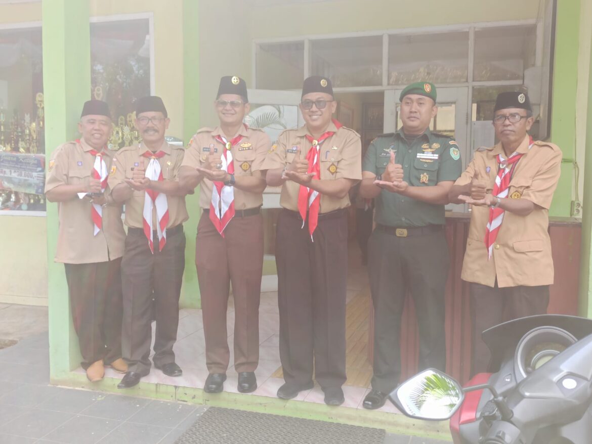 Kapolsek Cihaurbeti Polres Ciamis Ikuti Upacara Bendera Peringatan Hari Pramuka ke-63 2024