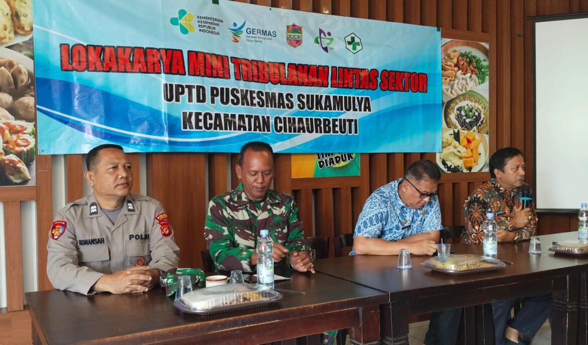 Polsek Cihaurbeuti Monitoring Loka Karya Mini Triwulan III Bidang Kesehatan di Desa Sukahaji