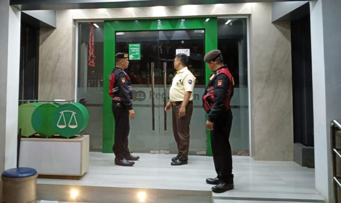 Cegah Gangguan Kamtibmas, Sat Samapta Polres Ciamis Patroli Dialogis ke Kantor Pegadaian Ciamis