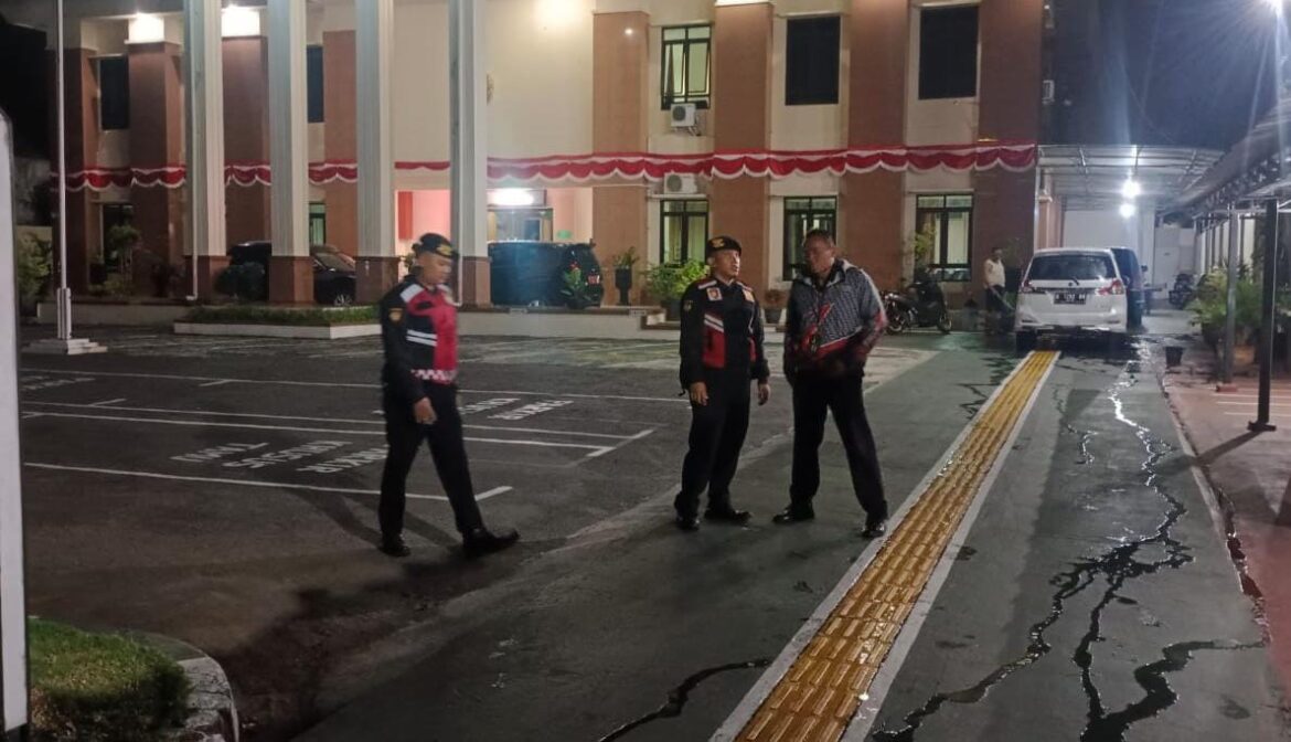 Cipta Kondisi dan Perkuat Sinergitas, Polres Ciamis Patroli di Kantor Pengadilan Negeri Ciamis