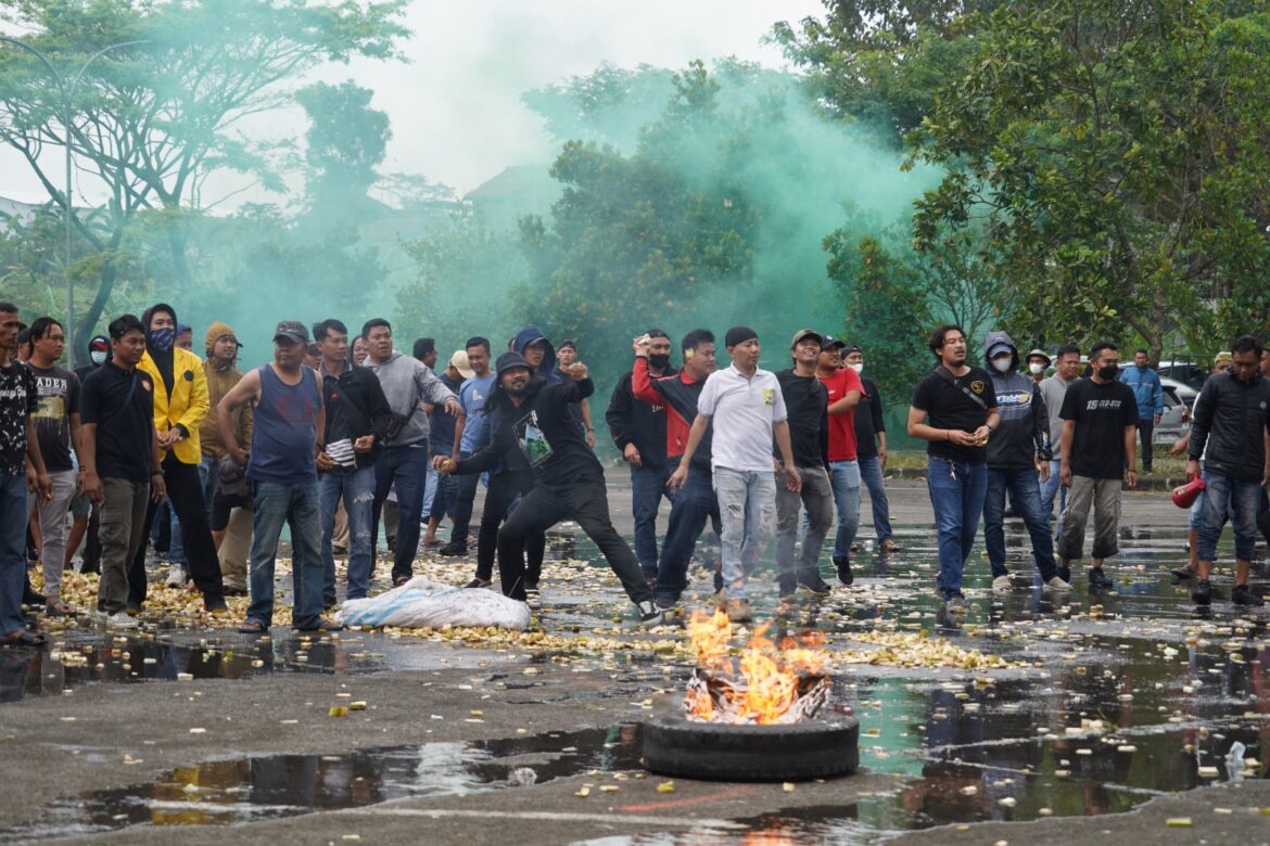 Jelang Pilkada Serentak 2024, Polres Tasik Kota Gelar Simulasi Sispam Kota