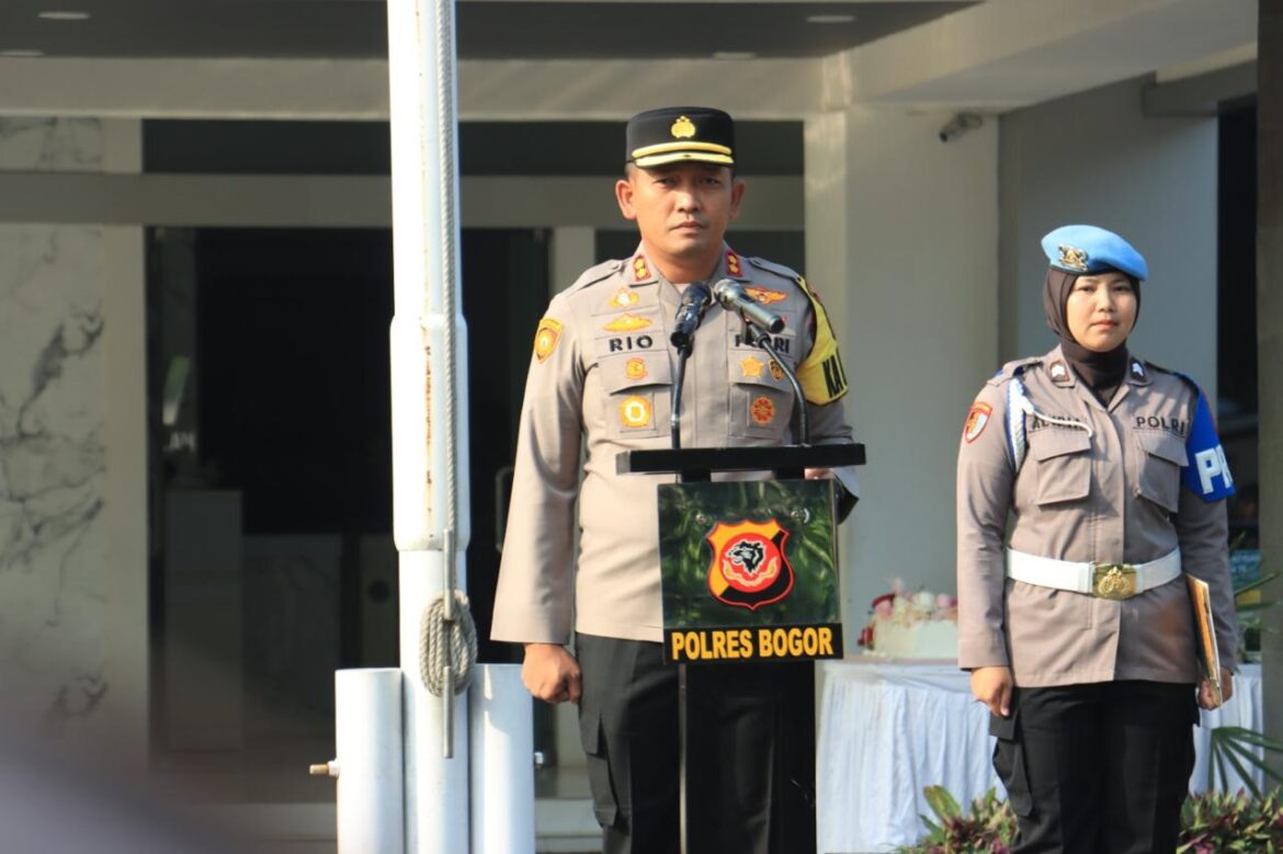 Kapolres Bogor Pimpin Langsung Apel Dalam Rangka Hari Jadi Ke 76 TH Polisi Wanita Republik Indonesia