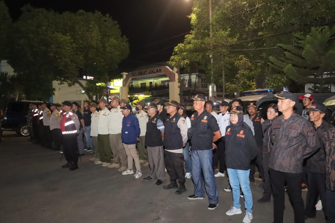 Polres Metro Jakarta Utara Gelar Apel Kegiatan Rutin Kepolisian Yang Ditingkatkan (KRYD) di Wilayah Polsek Tanjung Priok