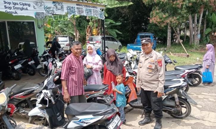 Berikan Rasa Nyaman, Polsek Sukadana Polres Ciamis Patroli ke Pemukiman Warga di Siang Hari