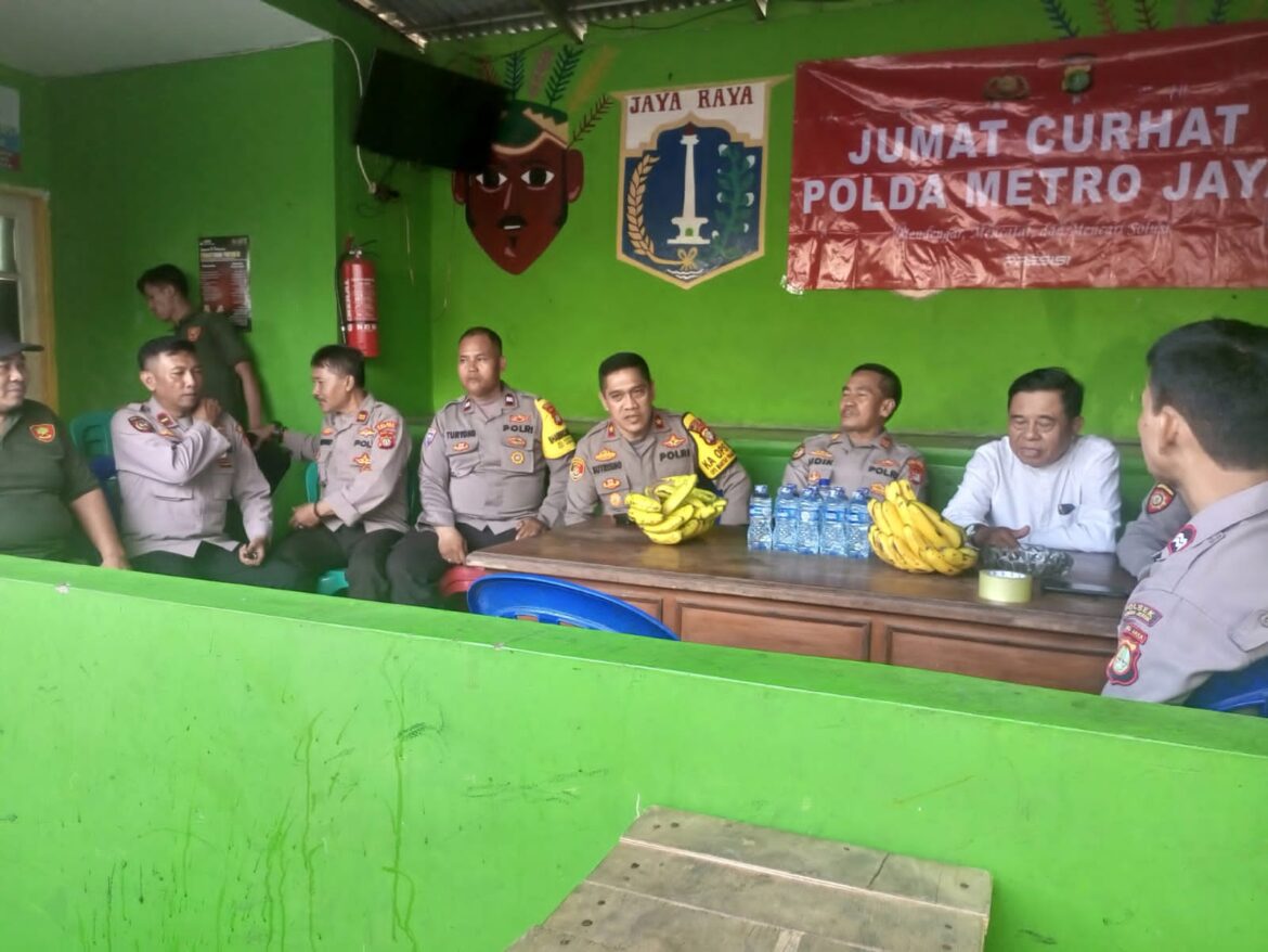 Kapolsek Kebon Jeruk Ajak Warga RW 02 Kedoya Utara Jaga Kerukunan Menjelang Pilkada 2024