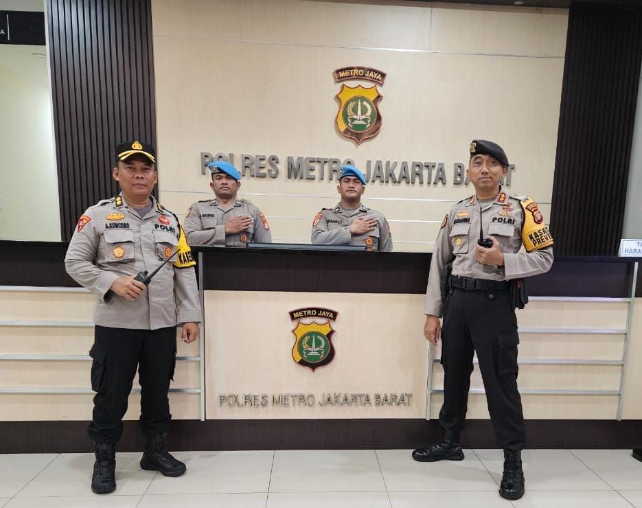 Ciptakan Rasa Aman, Polres Metro Jakarta Barat Gelar Patroli Skala Besar