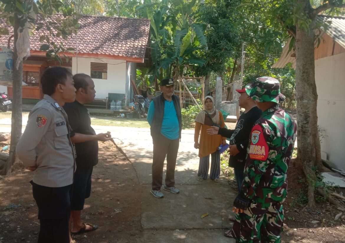 Perkuat Sinergitas, Polsek Lakbok Polres Ciamis Koorkom Kamtibmas Saat Pengukuran Aset Desa