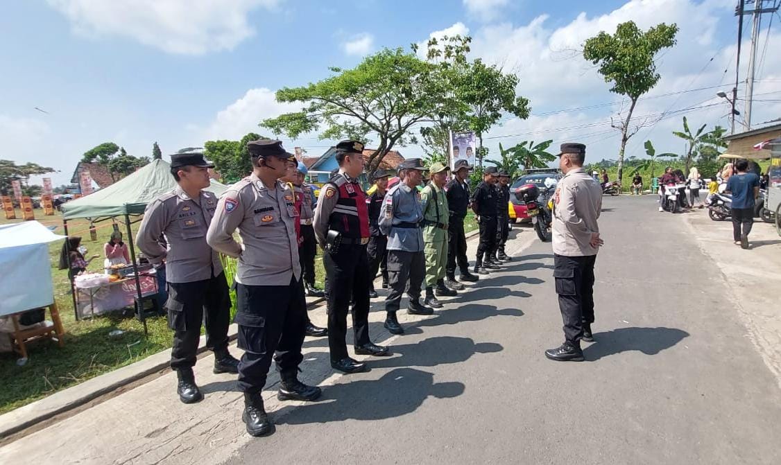 Polres Ciamis Siagakan Personel Pengamanan Hiburan Masyarakat di Desa Cisadap