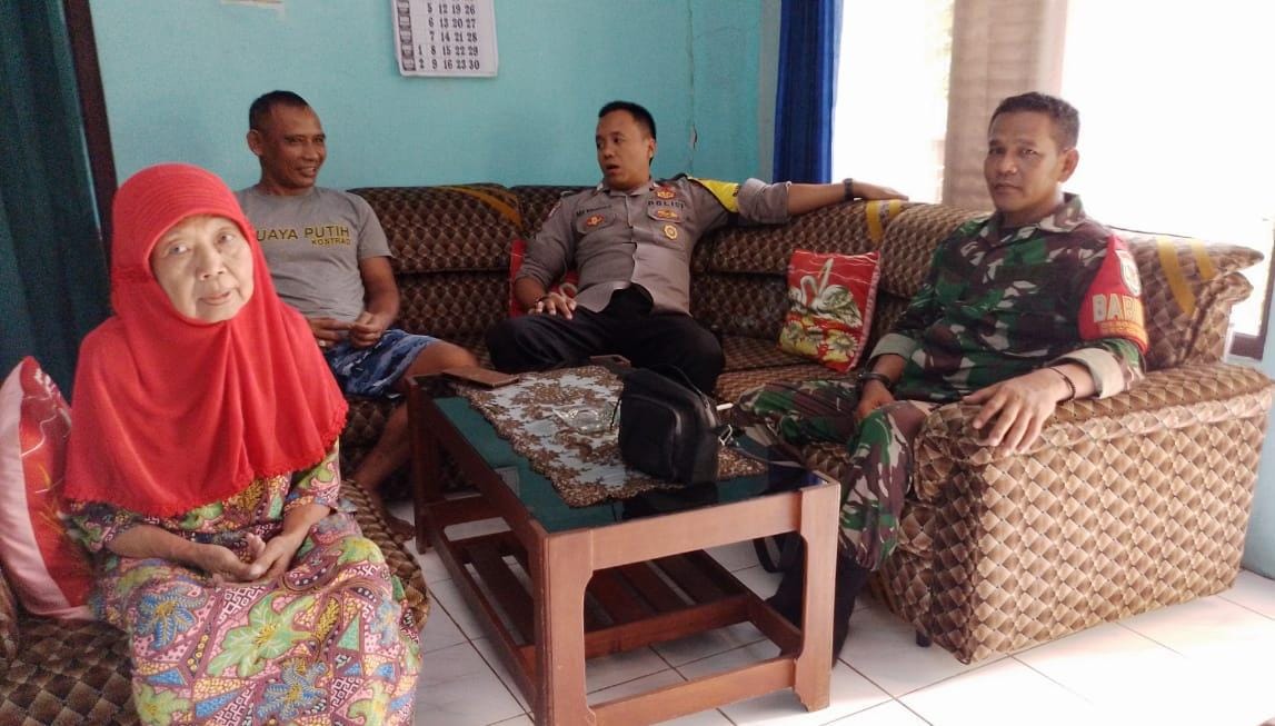 Cegah Gangguan Kamtibmas, Polsek Cijeungjing Polres Ciamis Patroli ke Warga Cikawung