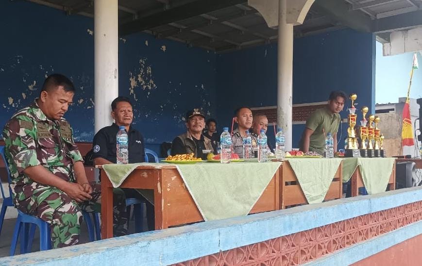 Polsek Ciamis Polres Ciamis Amankan Semi Final Sepak Bola Antar Pemuda di Desa Sadananya