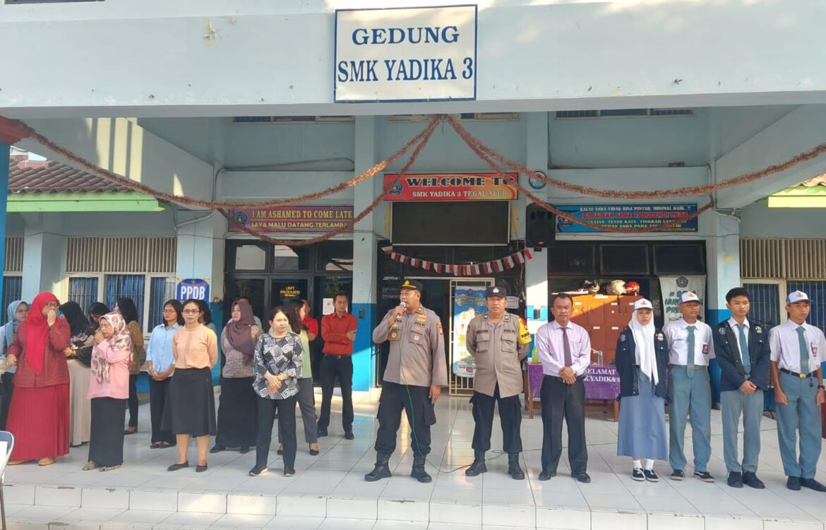 Polsek Kalideres Berikan Penyuluhan Cegah Kenakalan Remaja di SMK Yadika 3