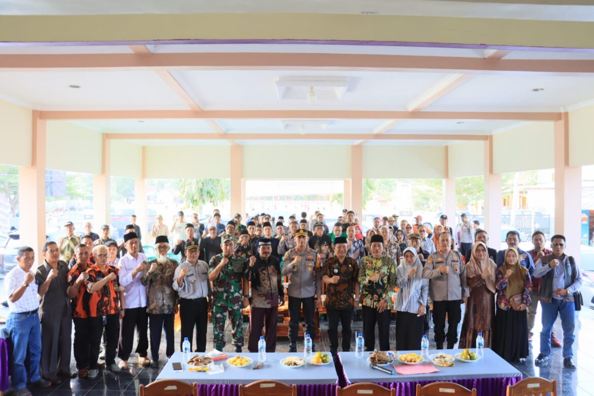Cooling System, Kapolres Ciamis Bareng Warga Lakbok dan Purwadadi Siap Sukseskan Pilkada 2024