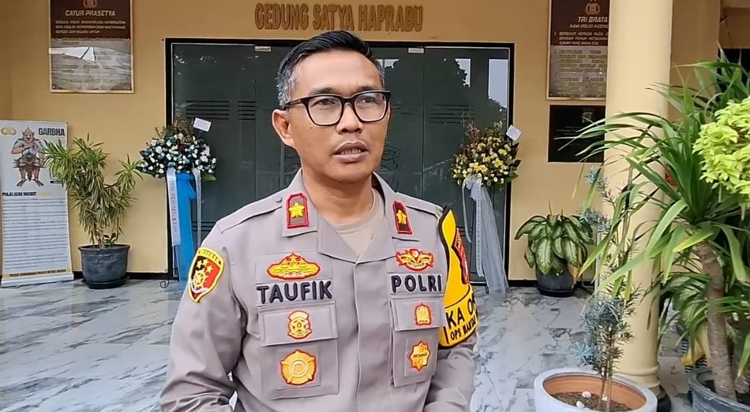 Hendak Bubarkan Aksi Tawuran Di Wilayah Joglo Kembangan, Tim Patroli Perintis Polda Metro Jaya Alami Luka Akibat Siraman Air Keras