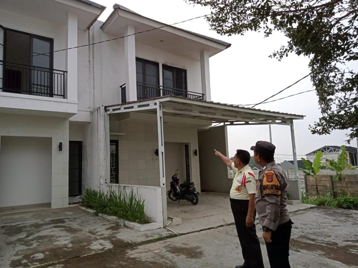 Polsek Cijeruk Cek TKP Lokasi Adanya Kebakaran Rumah