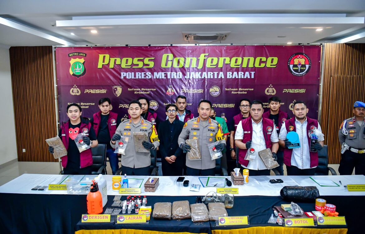 Bongkar Laboratorium Ilegal Tembakau Sintetis Di Perumahan Mewah Bekasi, Polres Jakbar Sita 105 Kg Sinte Siap Edar