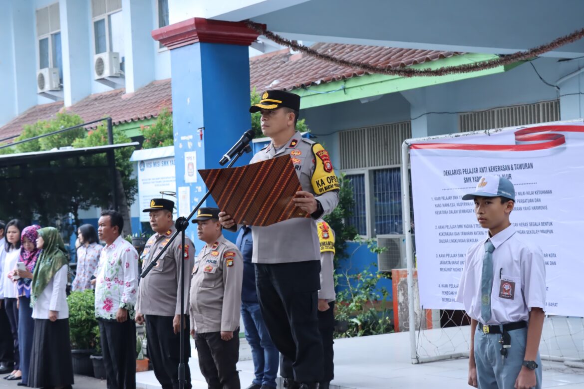 Kapolsek Kalideres Pimpin Deklarasi Anti Tawuran, Pelajar SMK Yadika 3 Serukan Perdamaian