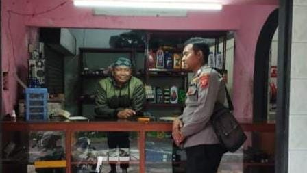 Cipkon Di Jam Rawan, Personel Polsek Sukadana Polres Ciamis Patroli Kamtibmas Hingga Subuh