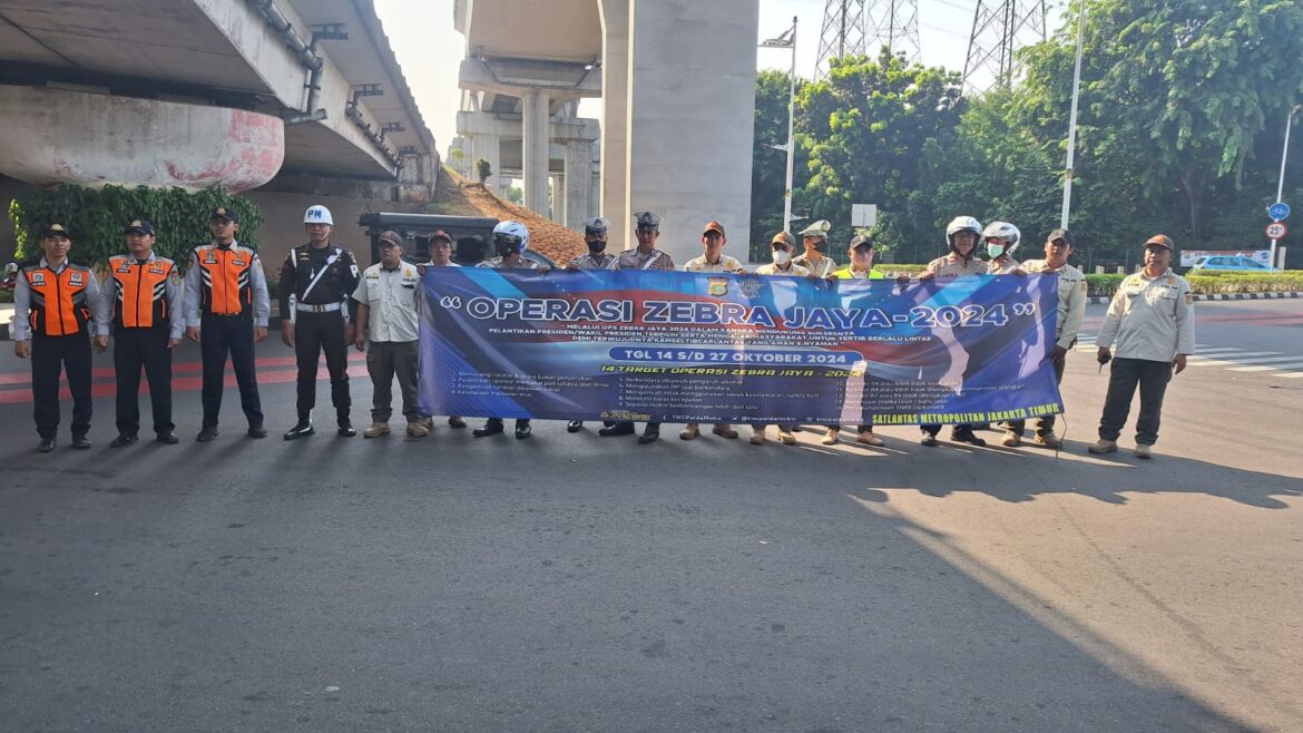 Wujudkan Kamseltibcarlantas, Sat Lantas Polres Jaktim lakukan sosialisasi dalam Ops Zebra Jaya 2024