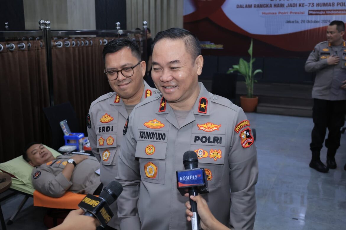 Hari Jadi Humas Polri Ke-73, Divhumas Polri Gelar Donor Darah Bersama Media