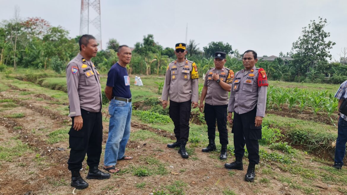 Polsek Kembangan Observasi Lahan Kosong Joglo untuk Kesiapan Program Pertanian dalam Mendukung Ketahanan Pangan