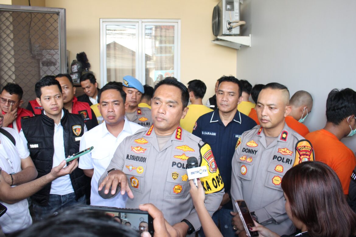 Polres Metro Jakarta Barat Ungkap Sindikat Rekening Judi Online Di Cengkareng, Enam Tersangka Gunakan Narkoba